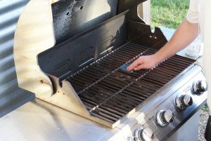 en rengöringsguide för grill och grillgaller